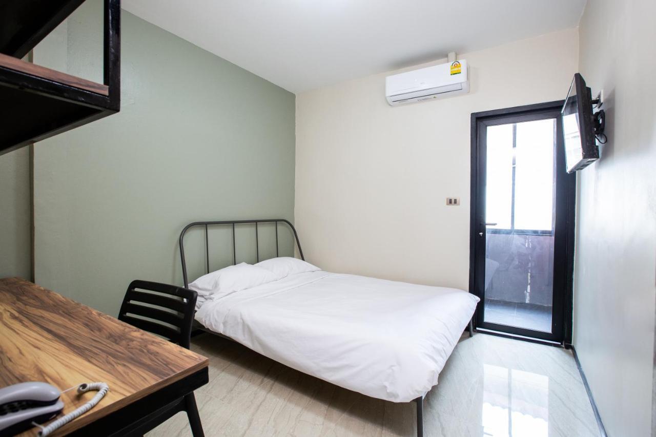 Kaelyn Cozy Living Hotell Bangkok Exteriör bild